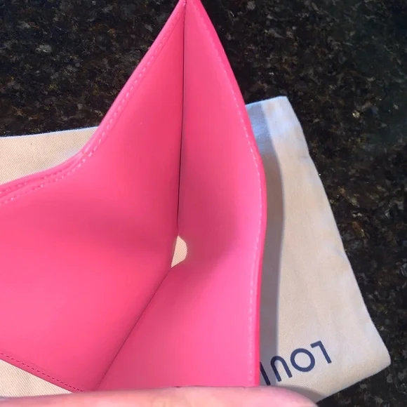 SOLD Louis Vuitton Vernis Koala Wallet - Picture 11 of 17